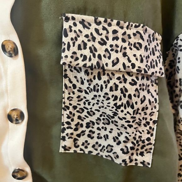 Green and cream leopard print shirt. NWOT - Picture 3 of 5